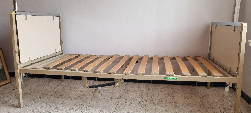 Ziekenhuisbed, 90 cm, Beige, Enlèvement, Une personne