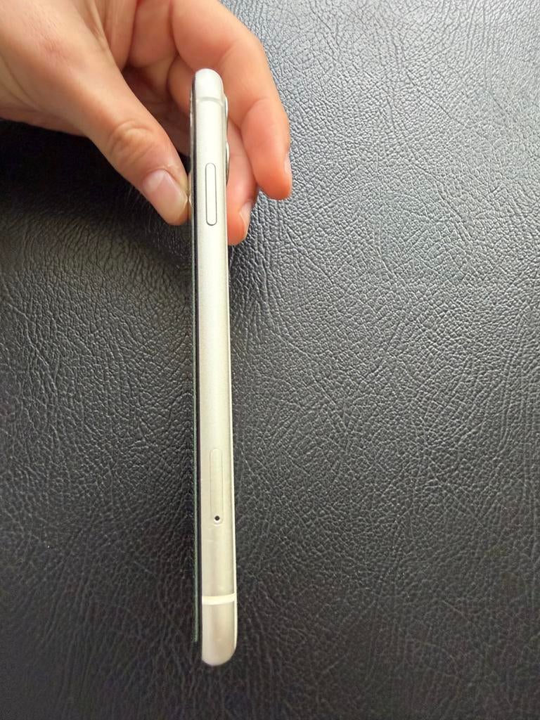 iPhone 11 64 gb, Enlèvement, Utilisé