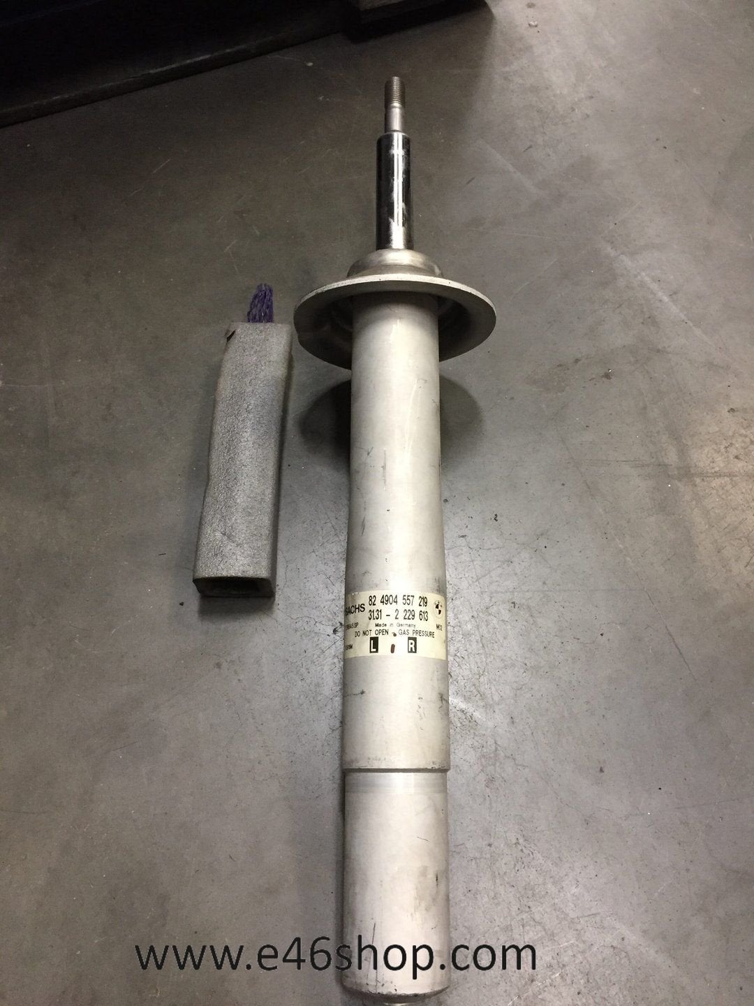 Schokbreker BMW E39 L EN R oe 31312229613 nieuw org bmw !!, -, -, Nieuw, Ophalen of Verzenden