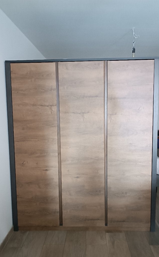 Kledingkast, 150 à 200 cm, Utilisé, Avec porte(s), 50 à 75 cm