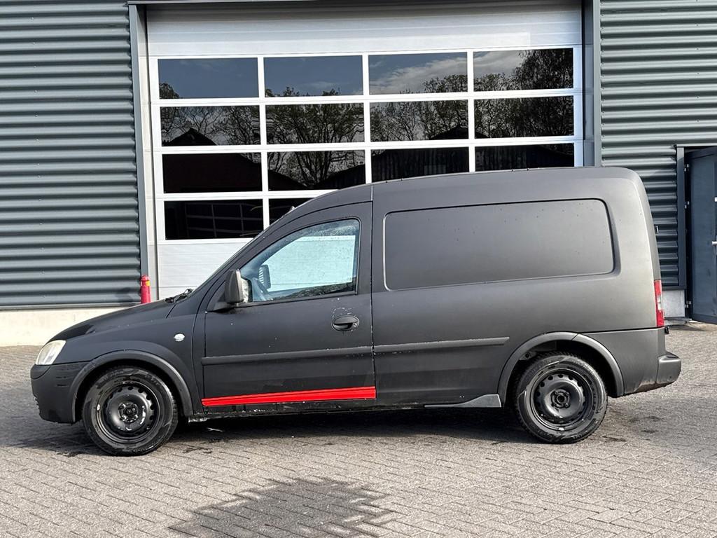 Opel Combo 1.3 CDTi Comfort, airco, trekhaak, Voorwielaandrijving, 4 deurs, 4 cilinders, 1210 kg