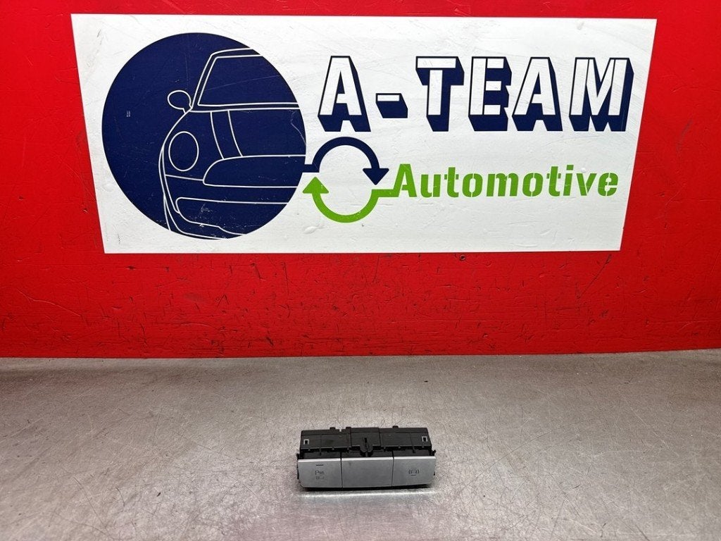 PDC COMMUTATEUR Audi A6 (C8) (01-2018/-) (|4N0959673F|), Auto-Union-Straße  1,
85057  Ingolstadt, DE, Info@audi.de, Audi, Utilisé