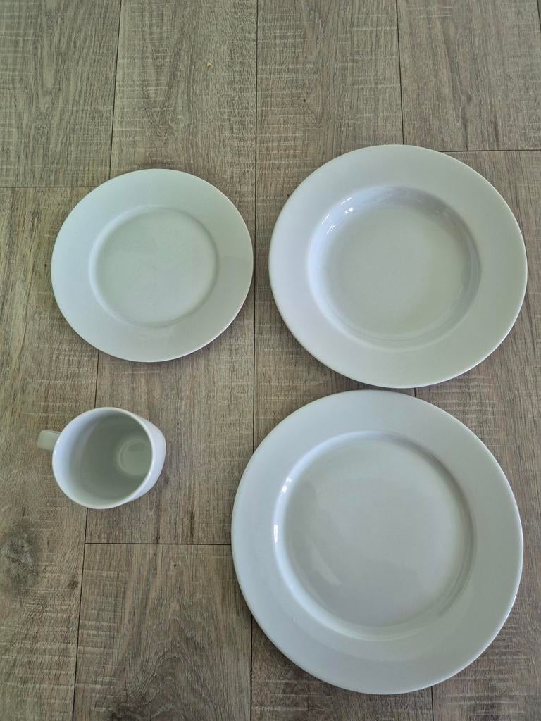 Ikea servies getoonde set x 4, Ophalen