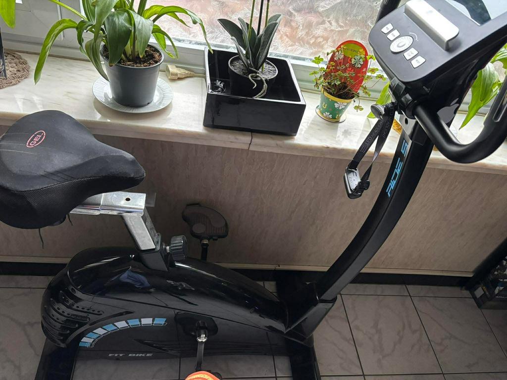 Fitbike hometrainer, Sport en Fitness, Fitnessapparatuur, Ophalen, Aluminium, Zo goed als nieuw, Benen
