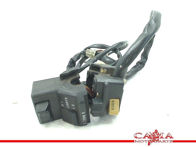 STUURSCHAKELAAR LINKS Suzuki GSX 1100 F (GSX1100F GV72), Motoren, Dhr. S. di Majo, Gebruikt, Info@cama-motorparts.nl, P.J. Troelstraweg 8 8
3144 CX  MAASSLUIS, NL