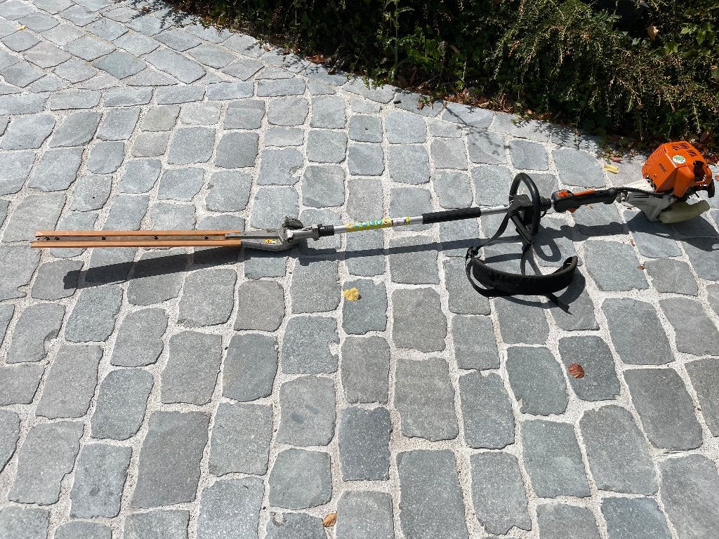 Taille Haie HS pour pièces, Enlèvement, Utilisé, Essence, STIHL