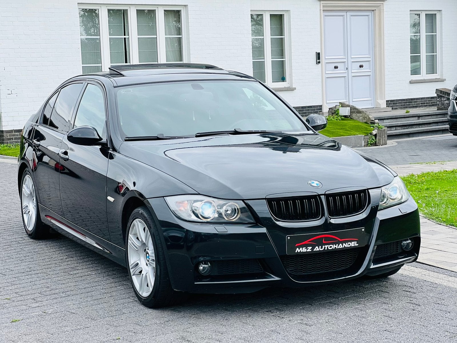 BMW 320i * M PAKKET * M PACK * BENZINE * XENON * OPEN DAK *, Auto's, BMW, 4 deurs, 1995 cc, Zwart, Alcantara
