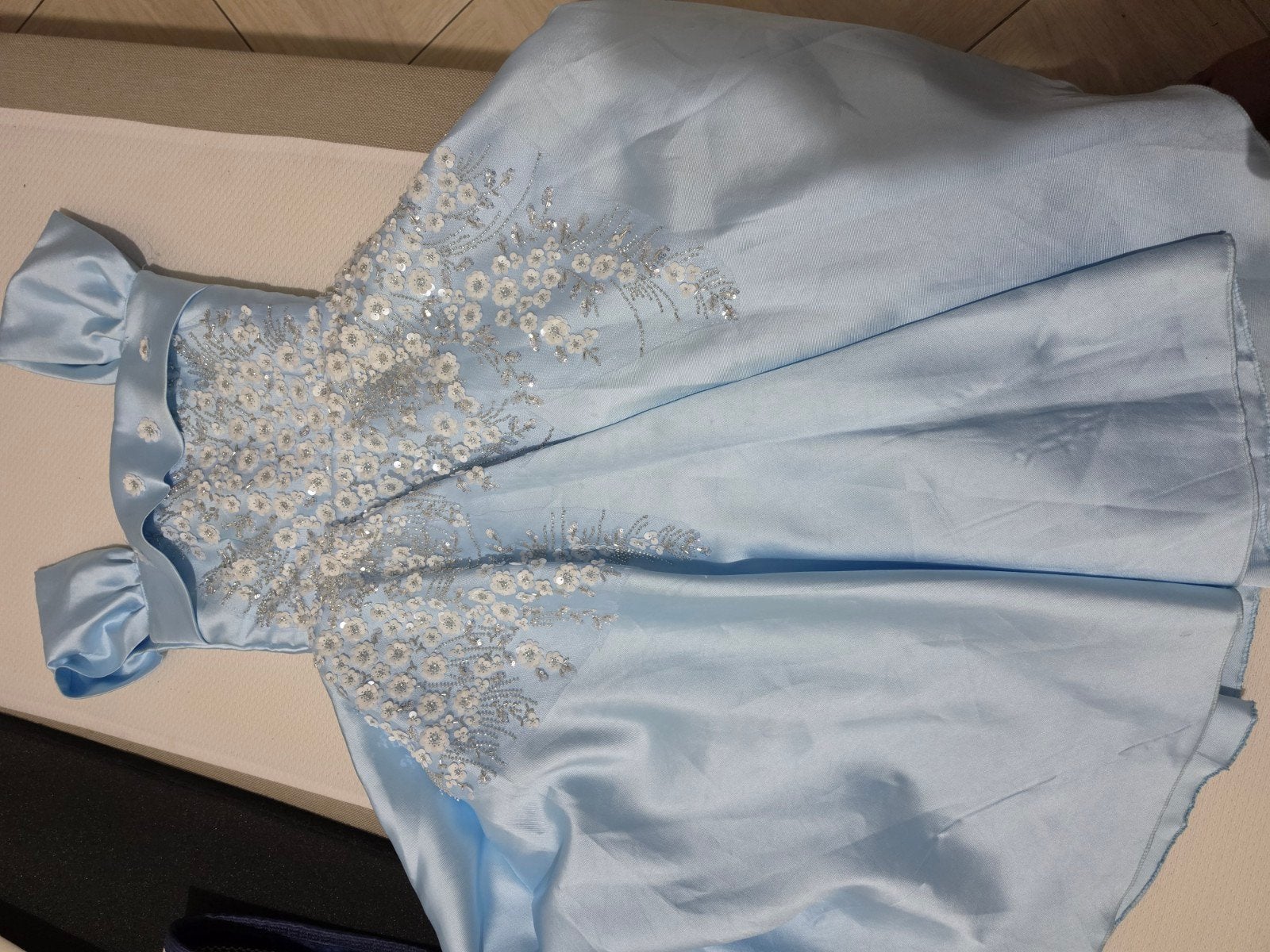 Robe de soirée 2 tailles en excellent état 50, Vêtements | Femmes, Enlèvement ou Envoi