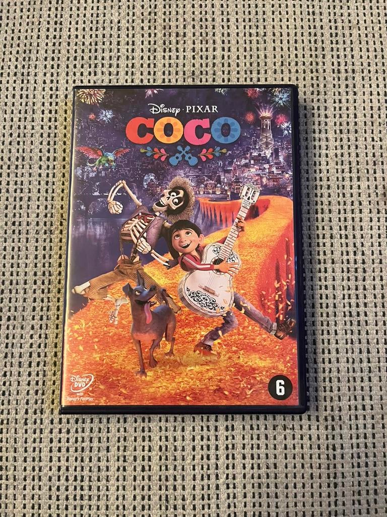 Films en 2 PlayStation 4 spelletjes, CD & DVD, DVD | Enfants & Jeunesse, À partir de 6 ans, Comme neuf, Autres genres, Enlèvement