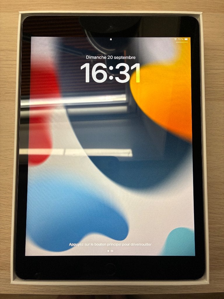 iPad 9e gen, Computers en Software, Ophalen, Zo goed als nieuw, Apple iPad, 64 GB