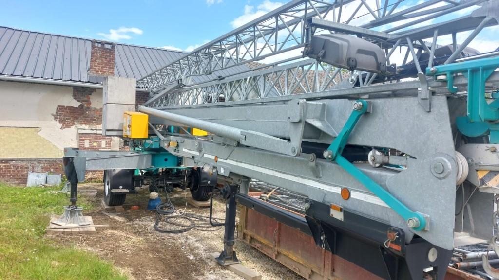 Cattaneo CM221 zelfoprichtende bouwkraan, Enlèvement, Grue