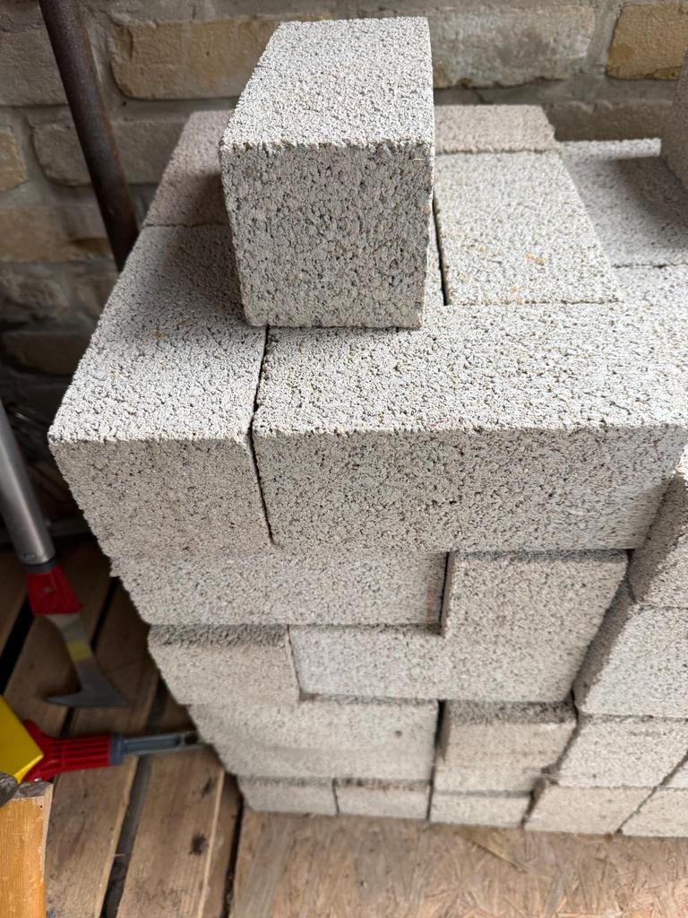 Betonblokken vol, Doe-het-zelf en Bouw, Metselstenen, Ophalen, Nieuw, Beton
