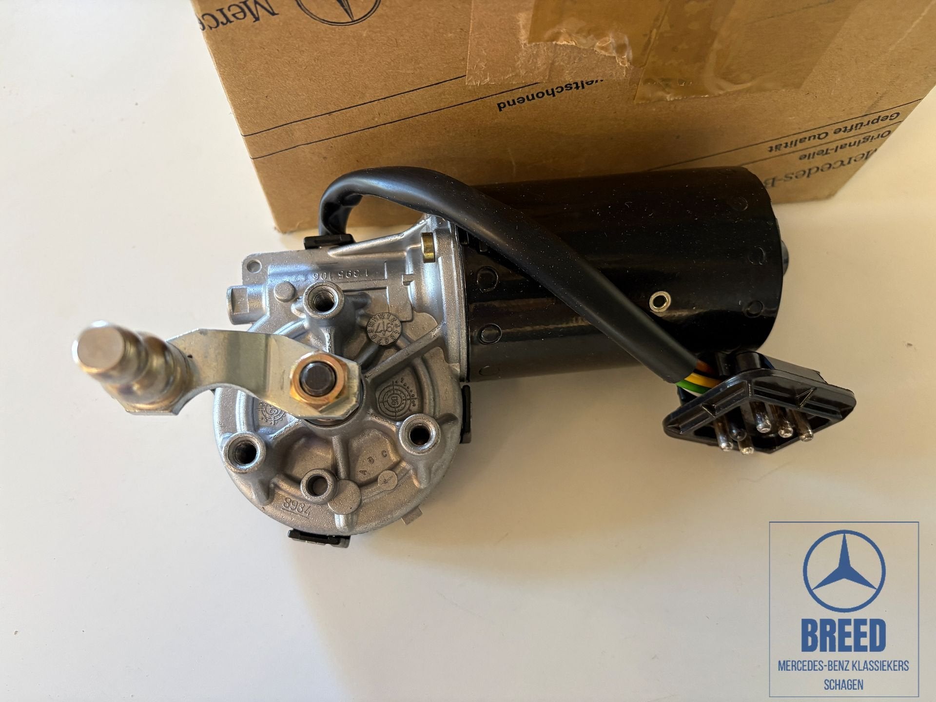 NOS ruitenwissermotor voor Mercedes-Benz W123, Neuf, -, -, Enlèvement ou Envoi