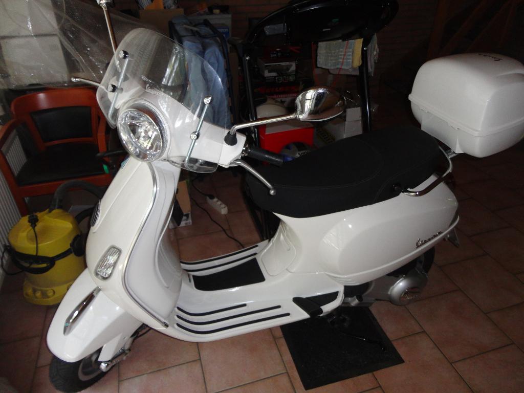 Vespa LX 125 ie, Fietsen en Brommers, Scooters | Vespa, Ophalen, Zo goed als nieuw, Benzine, 124 cc