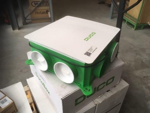 200. Woonhuisventilator ventilatiebox Duco Zehnder Storkair, Ophalen, Nieuw, Zwart