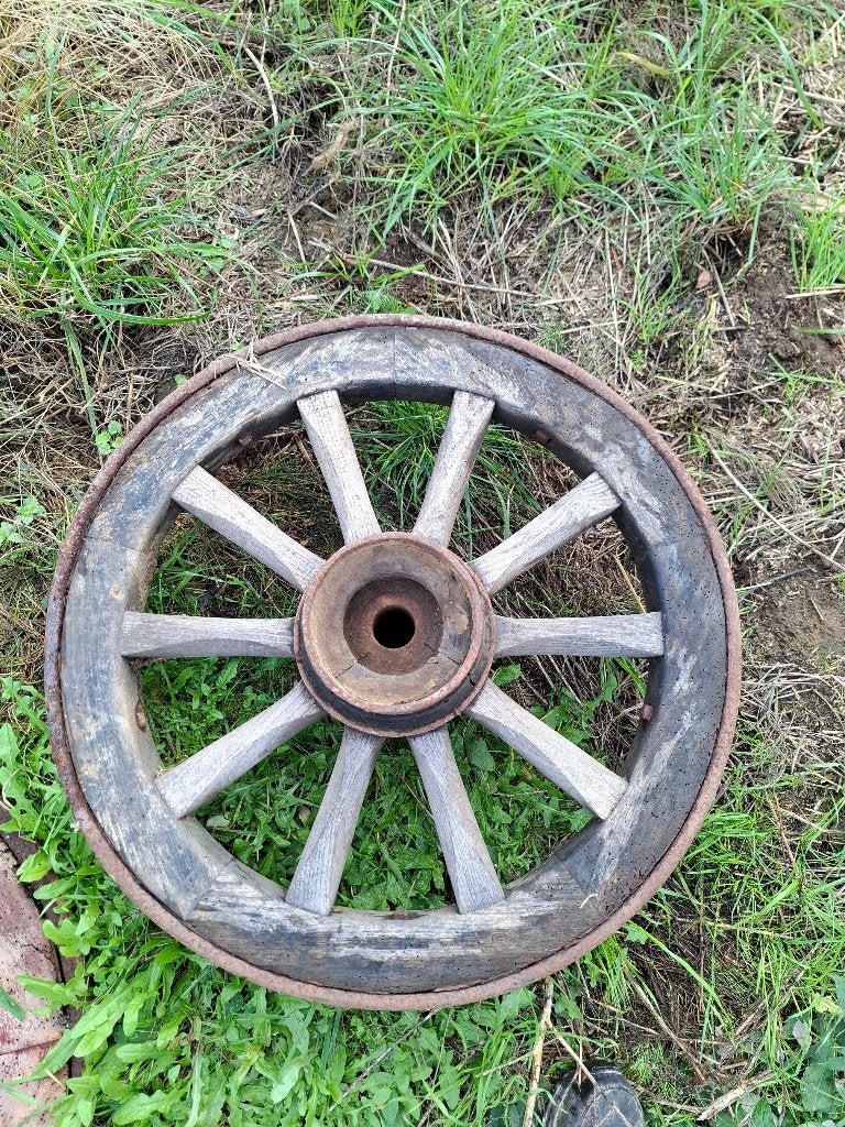 Roue de chariot en bois, Enlèvement, Utilisé