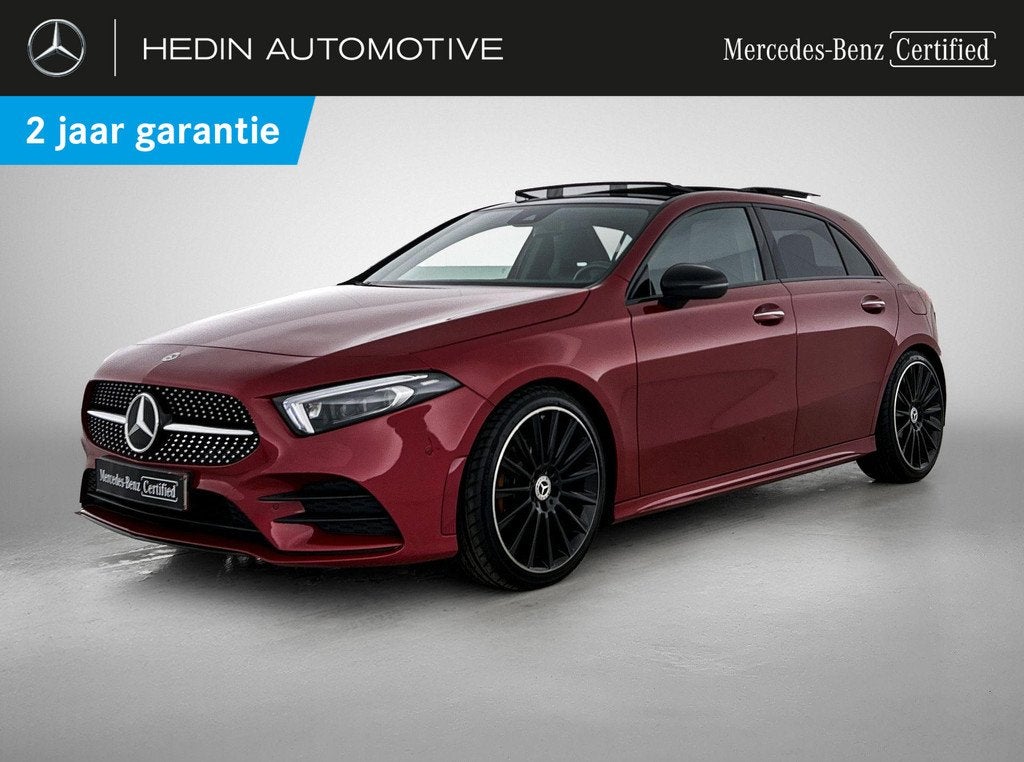 Mercedes-Benz A-klasse 200 D Hatchback AMG Line | Panoramisc, Auto's, 4 cilinders, Leder en Stof, 5 deurs, Onderhoudsboekje