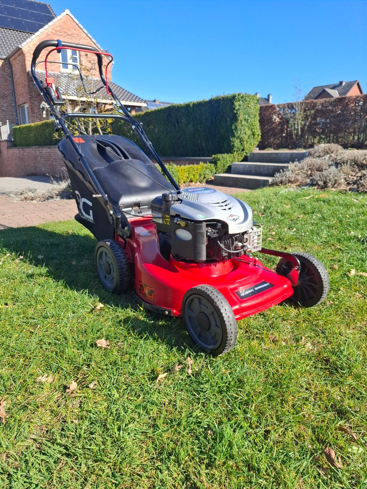Queen garden, Tuin en Terras, Grasmaaiers, Ophalen