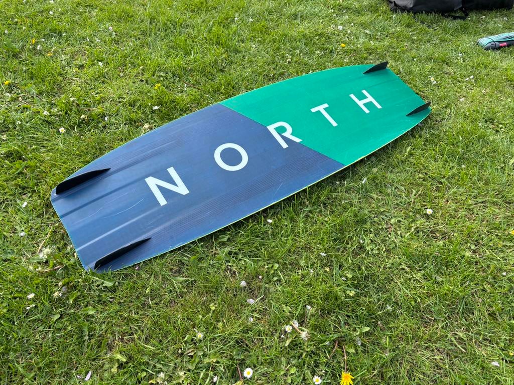 North Atmos 138, Twintip, Ophalen, Gebruikt, Kiteboard