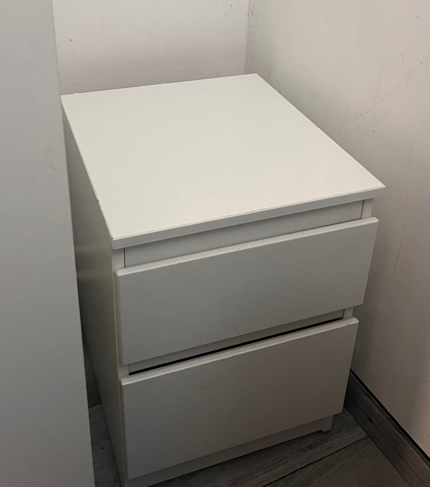 Ikea malm nachtkast ladekast, Huis en Inrichting, Ophalen, Zo goed als nieuw