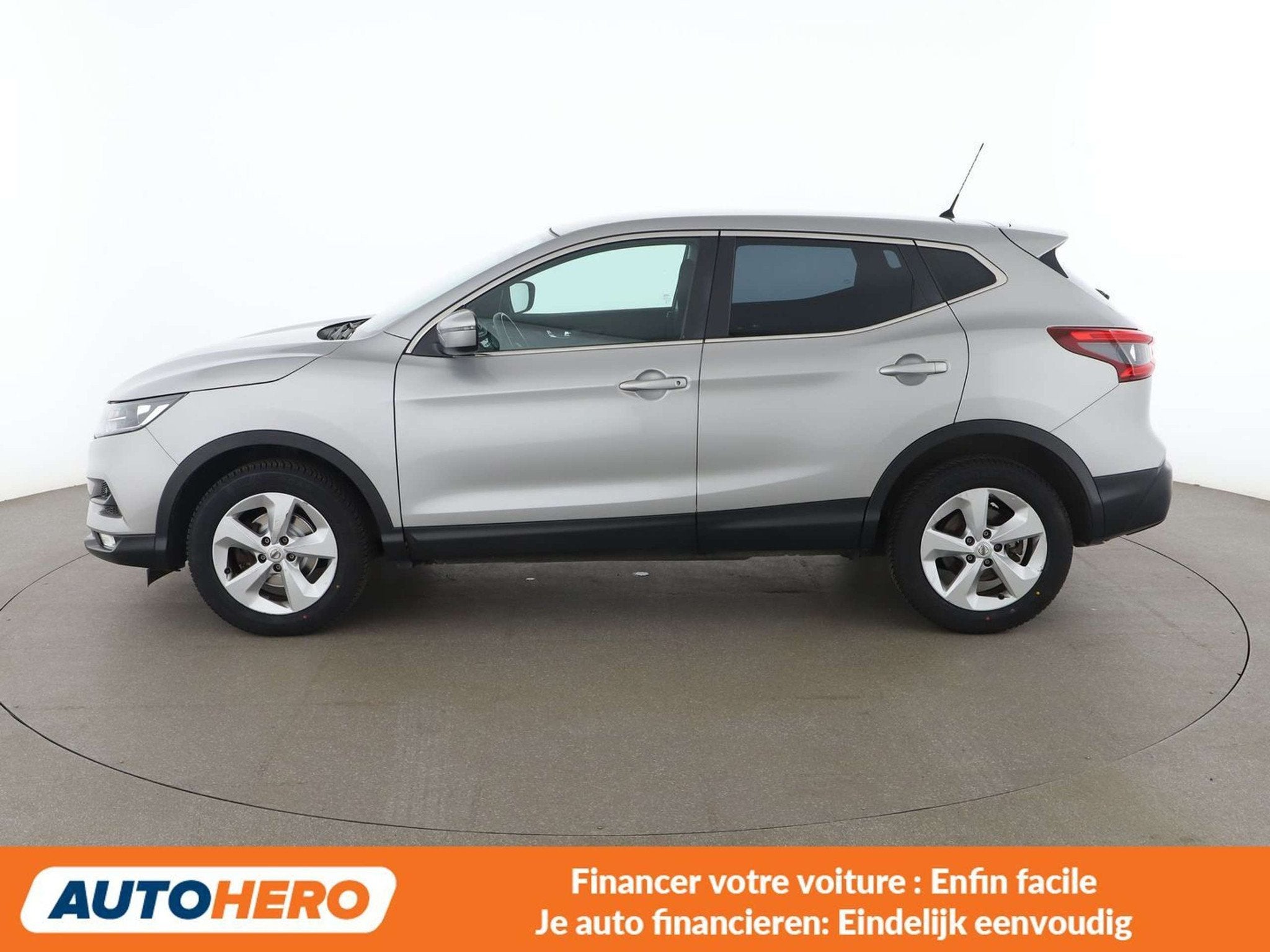 Nissan QASHQAI 1.3 DIG-T Acenta, Autos, Achat, Euro 6, Boîte manuelle, Noir