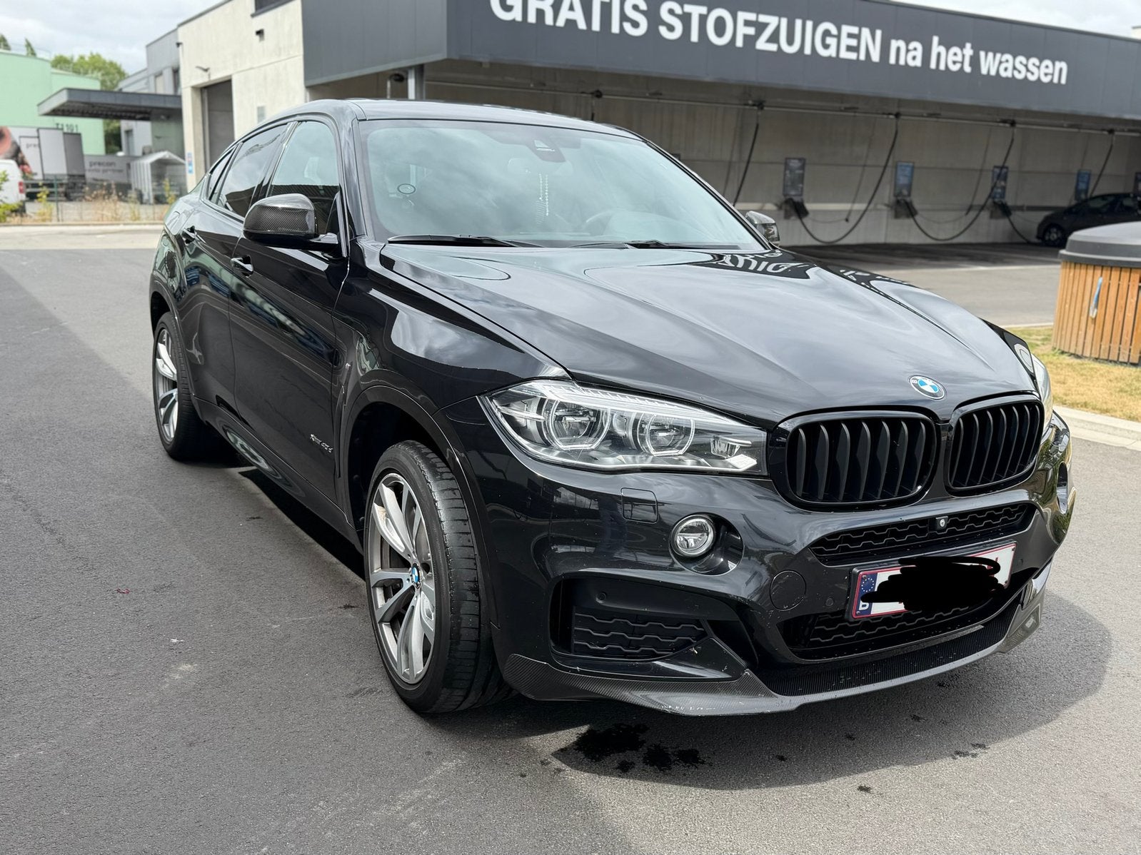 BMW X6 xDrive40d MSport LCI Facelift Performance Pack 313 PK, Auto's, BMW, Automaat, Euro 6, Zwart, Bruin