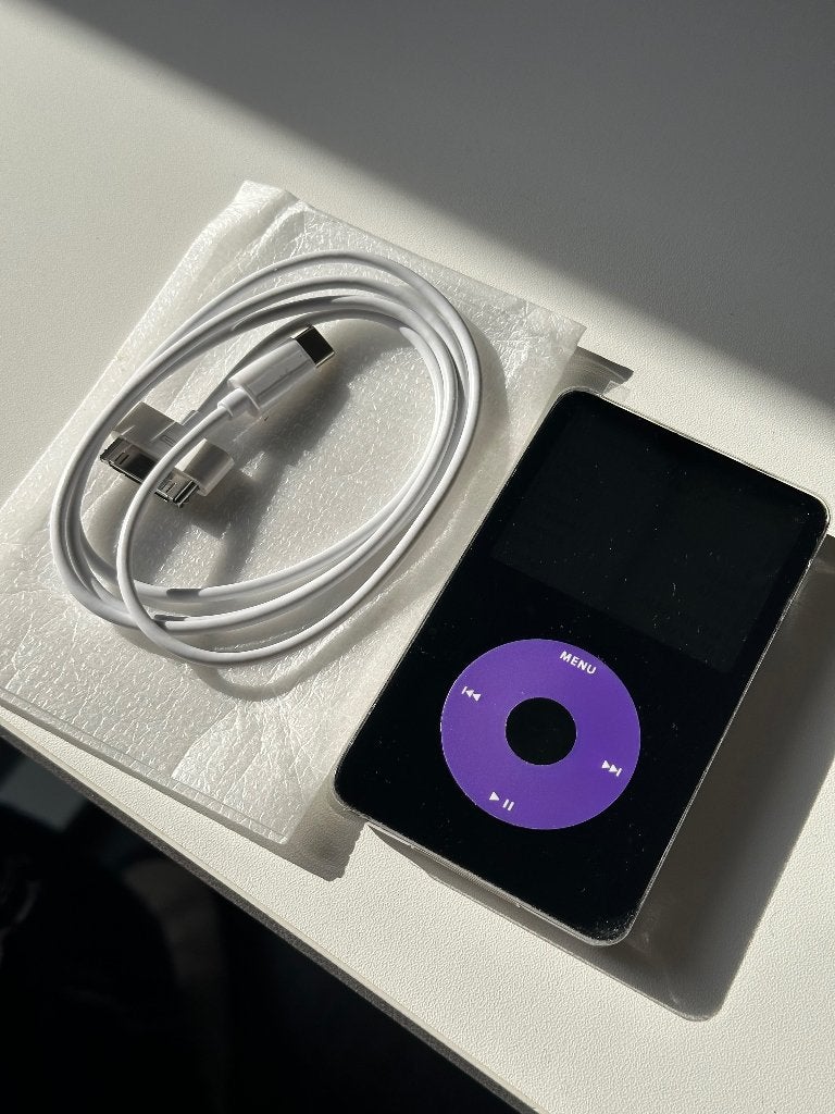 Gloednieuwe iPod 5th Gen Video, 512GB, 3000Mah!, Audio, Tv en Foto, Mp3-spelers | Apple iPod, Ophalen, 40 GB en meer, Classic