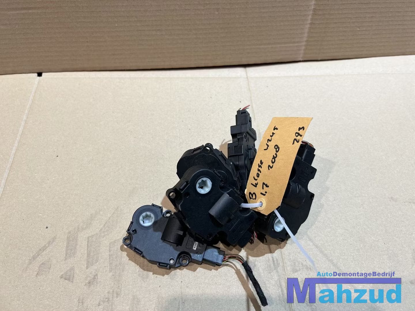 MERCEDES B-KLASSE W245 Stelklep kachelklep 929888G 2005-2011, Gebruikt, Mercedes-Benz AG, Mercedes-Benz, Mercedesstrasse 120
70372  Stuttgart, DE