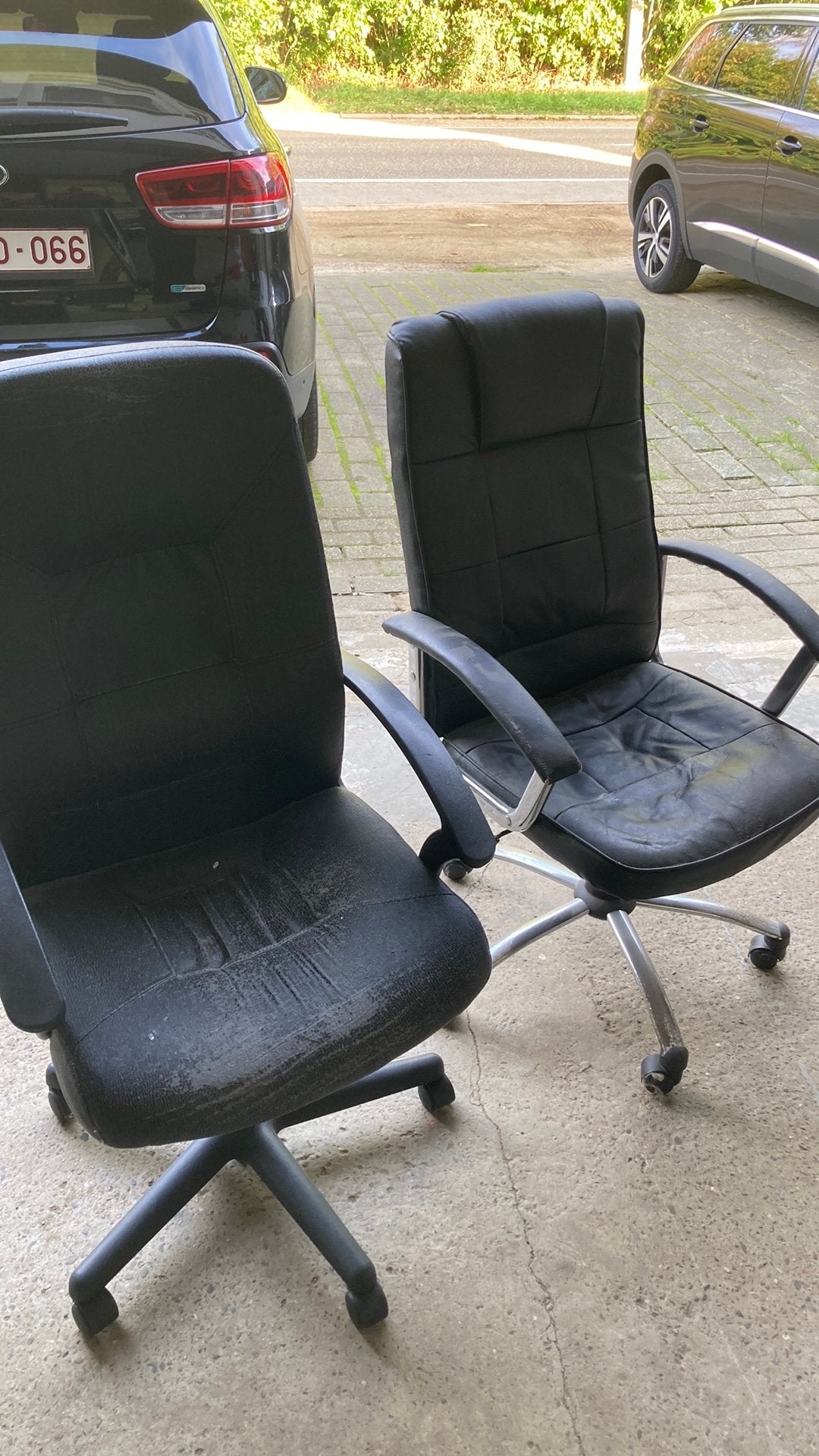 Gratis 2 bureaustoelen, Enlèvement, Utilisé
