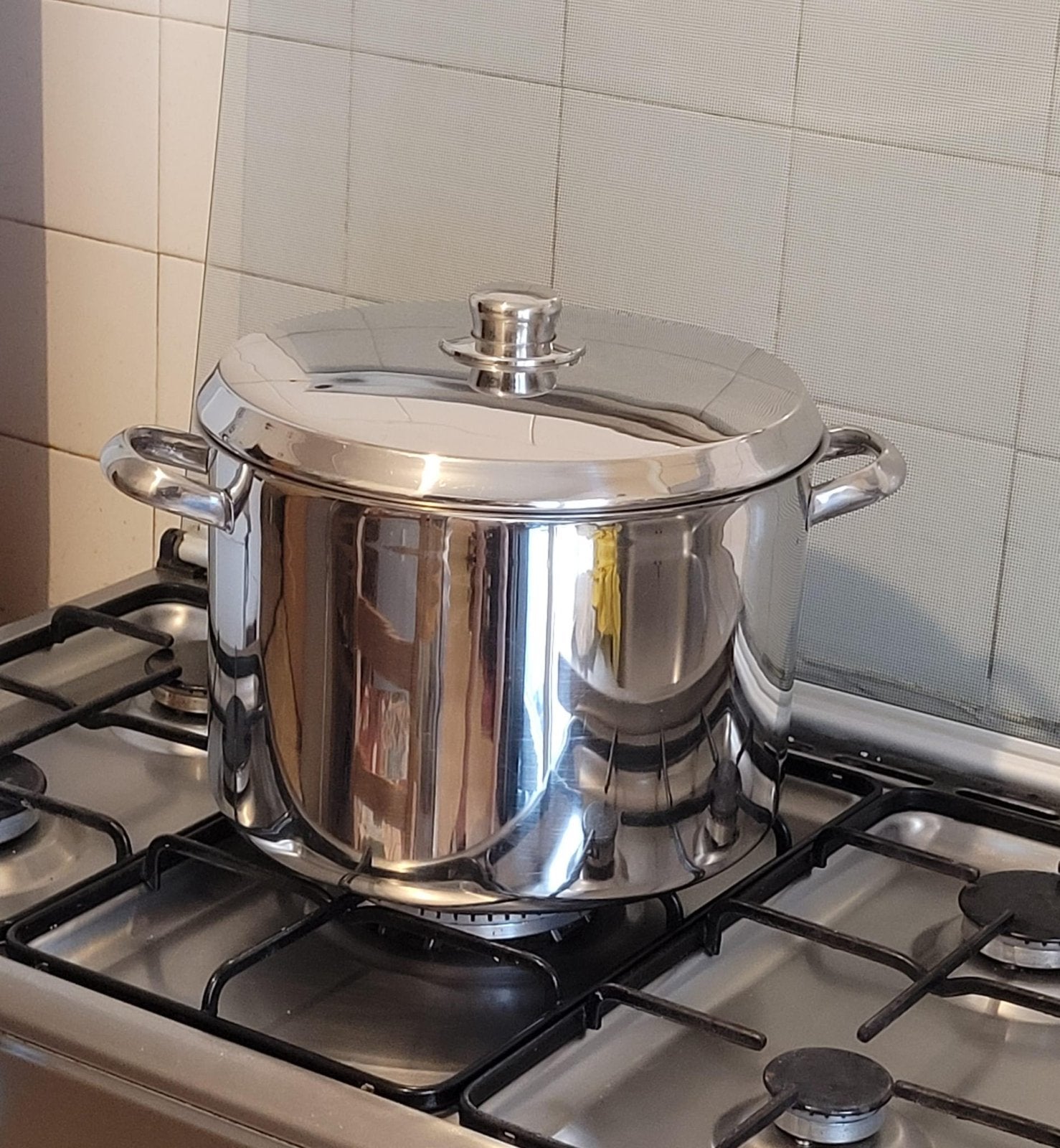 Marmite 14 litres en inox en très bon état., Maison & Meubles, Avec couvercle, Inox, Comme neuf, Enlèvement