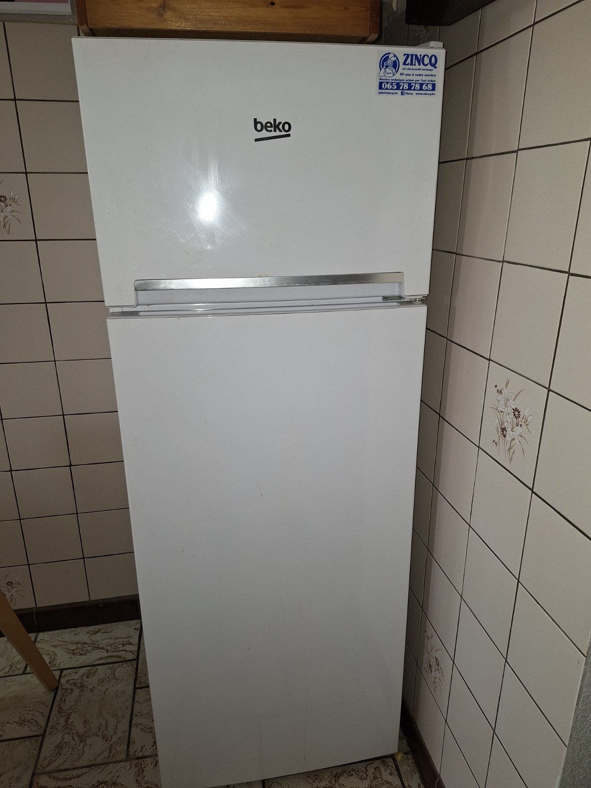 FRIGO/CONGÉLATEUR BEKO QUASI NEUF, Enlèvement, Comme neuf, Avec compartiment congélateur