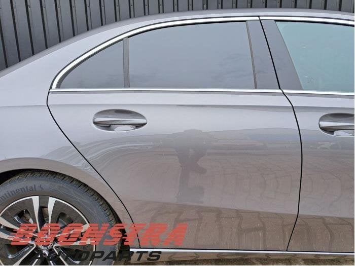 Portier 4Deurs rechts-achter van een Mercedes A-Klasse (A-Kl, Gebruikt, -, Deur, Ophalen of Verzenden