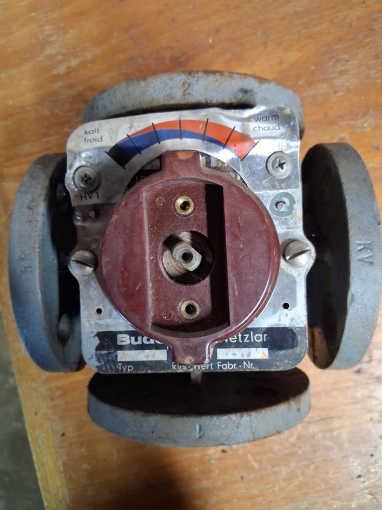 Hydraulisch mengventiel  Buderus Wetzlar, modeltype HV 1, Enlèvement