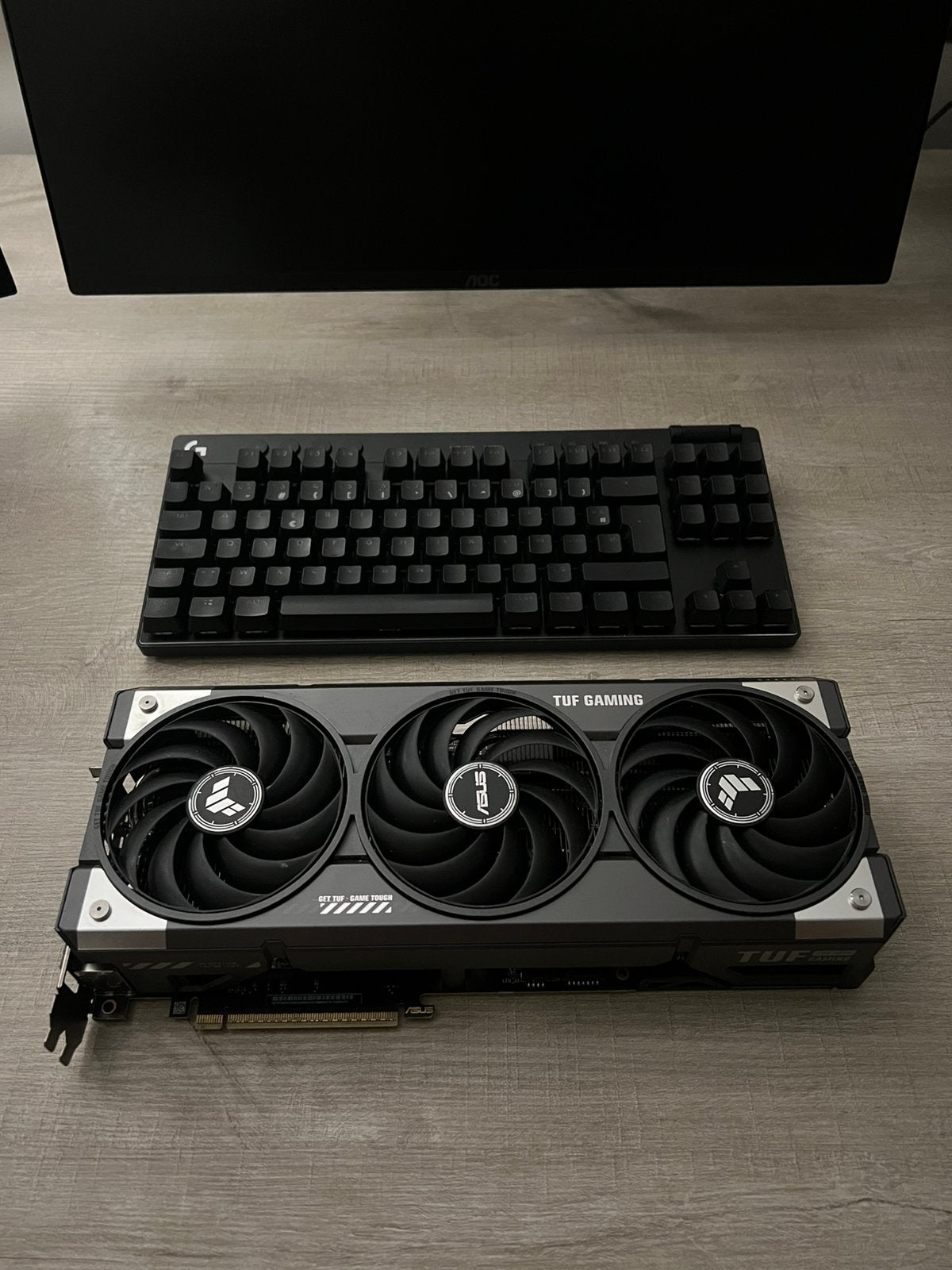 ASUS TUF RTX 5070TI OC 16GB, Computers en Software, Videokaarten, Ophalen, Zo goed als nieuw, AMD