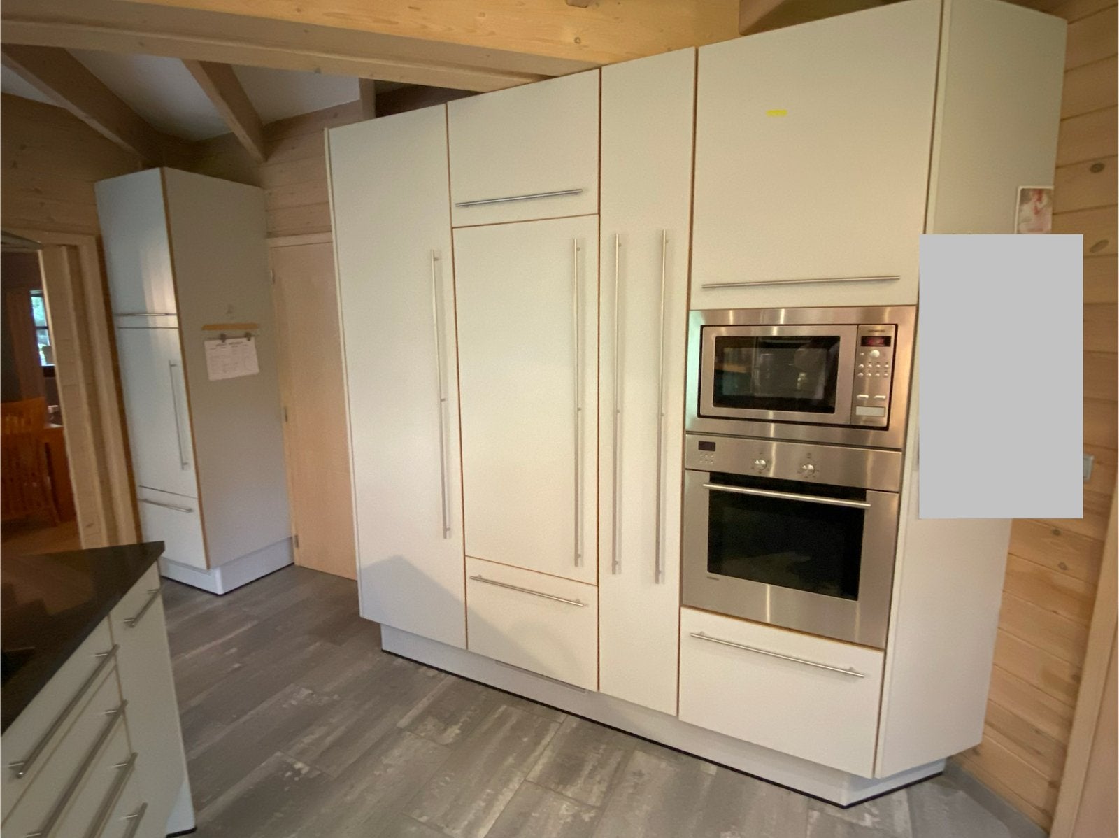 Cuisine bien entretenue avec appareils électroménagers, Enlèvement, Gris, Granit ou Pierre