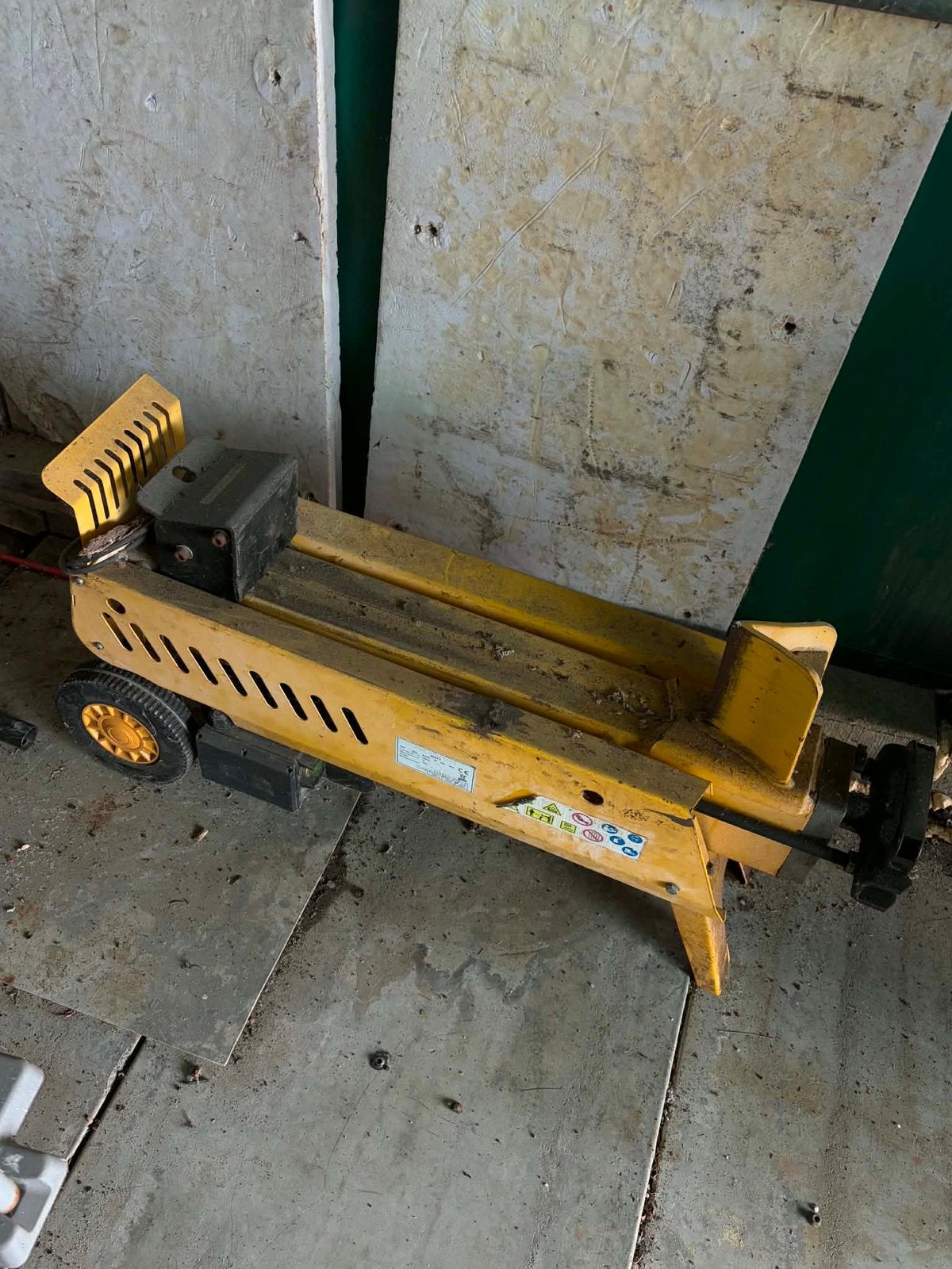 Houtkliefmachine, Ophalen, Gebruikt