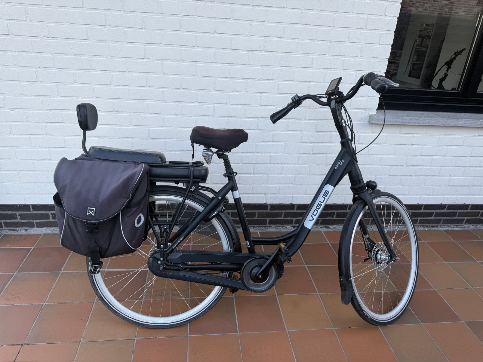 Vogue elektrische fiets dames model, Fietsen en Brommers, 51 tot 55 cm, Ophalen, Gebruikt, 50 km per accu of meer
