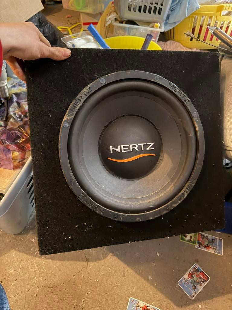 hertz subwoofer moet weg perfechte staat, Auto diversen, Autospeakers, Ophalen, Zo goed als nieuw