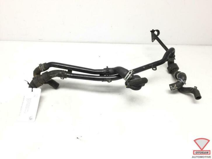 vw touran 5ta 2018 koelvloeistof slang 04l121131aa 5q0122073, Gebruikt, Volkswagen, Volkswagen AG, Vw@volkswagen.de