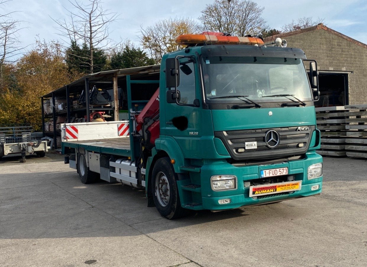 Mercedes axor 1828 kraanwagen, Auto's, Vrachtwagens, Mercedes-Benz, Bedrijf, Grijs, Te koop