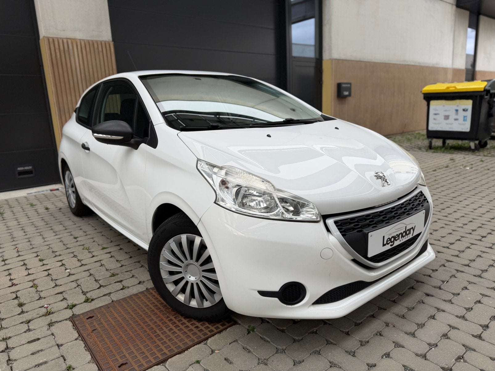PEUGOET 208 / 1.0 VTI / ACCESS / 98.000 KM, Voorwielaandrijving, Stof, 50 kW, Zwart