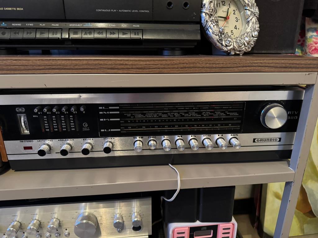 Récepteur vintage Grundig RTV 380 des années 1970, TV, Hi-fi & Vidéo, Radios, Enlèvement, Comme neuf