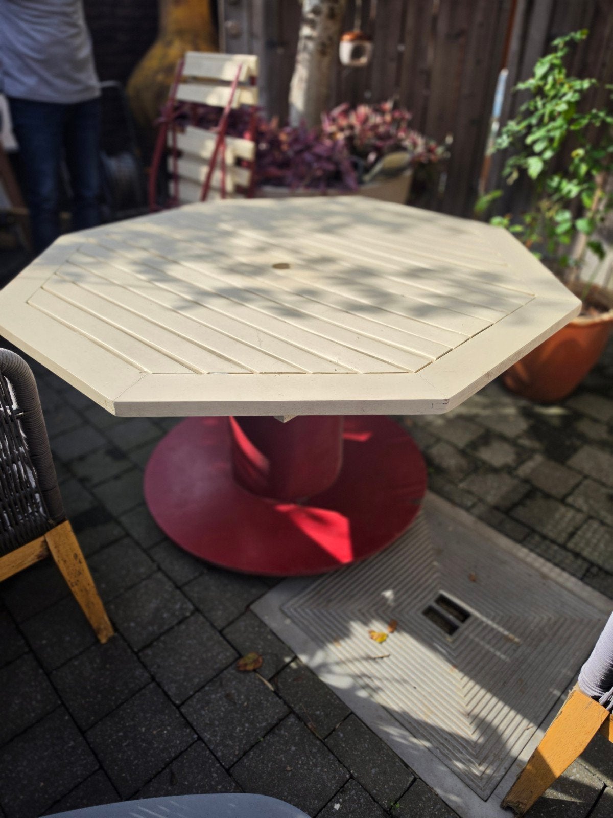 Gratis tafel op wieltjes, Ophalen