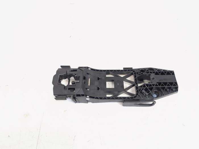 Poignée portière 4portes arrière droite d'un Audi A3, -, 3 mois de garantie, Audi, Utilisé