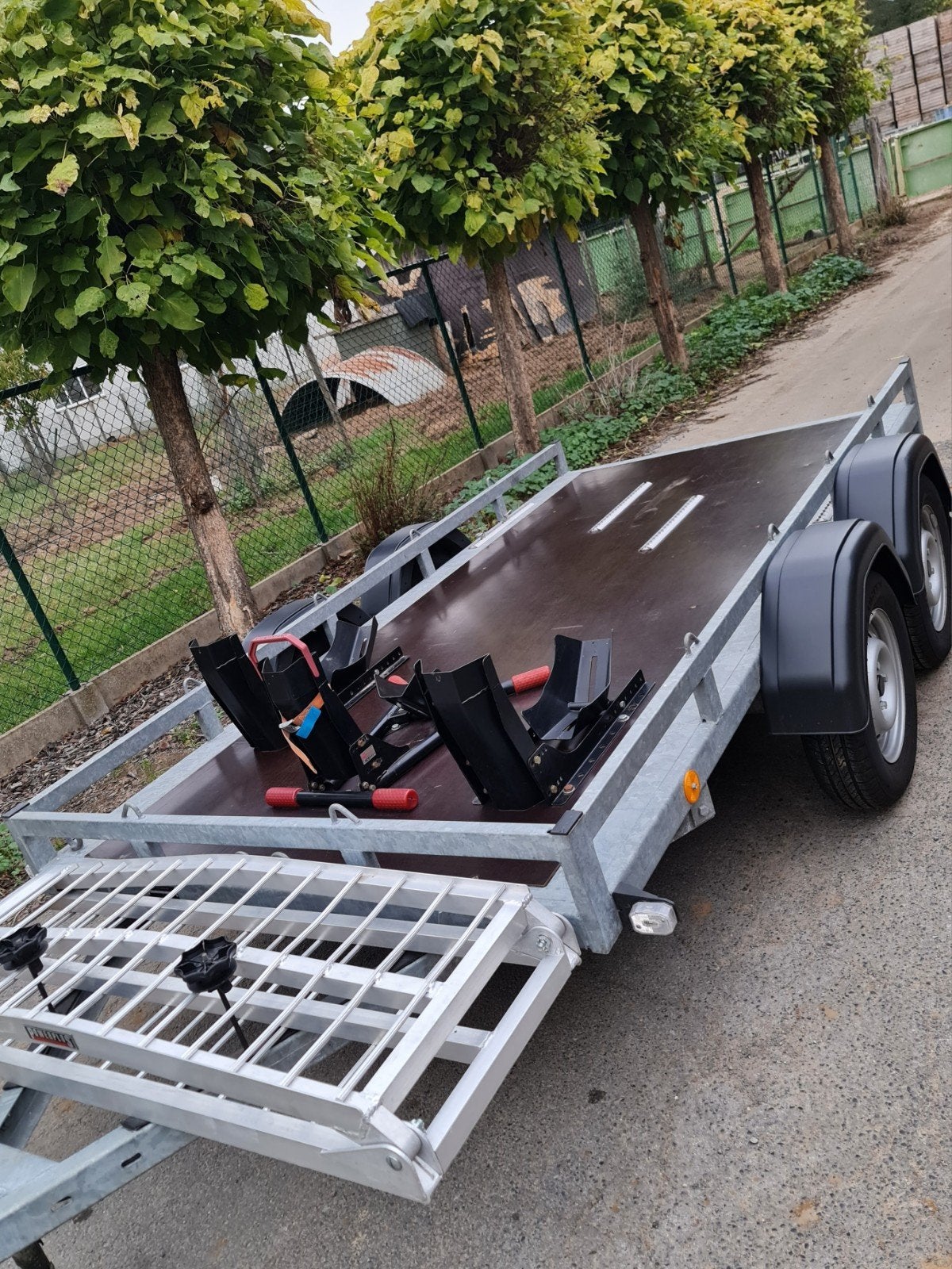 Moto aanhangwagen te koop – plaats voor 3 motoren!, Ophalen, Zo goed als nieuw