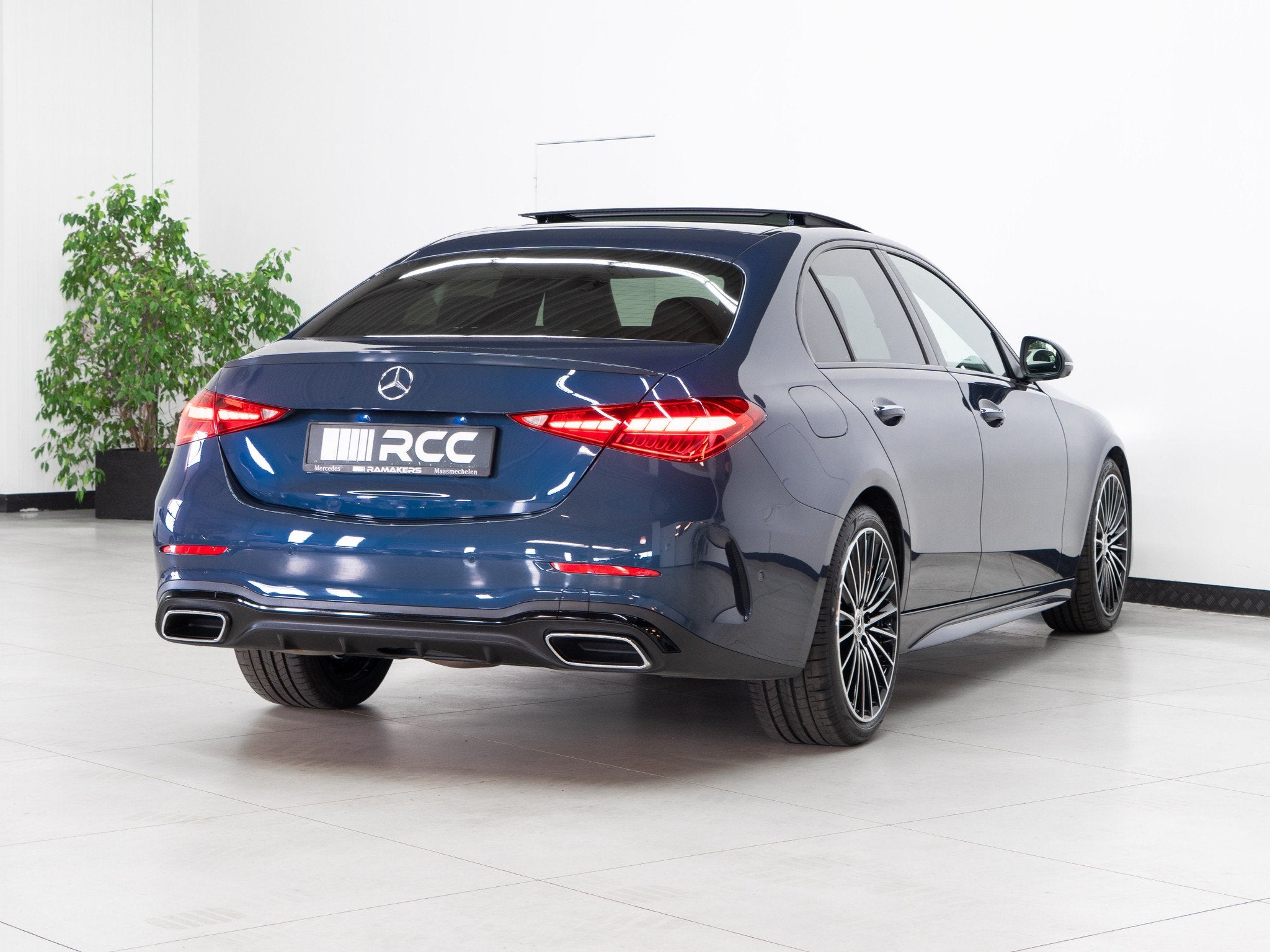 Mercedes-Benz C 300 d AMG Premium Plus Night 19" PANO Distro, Automaat, 4 deurs, Achterwielaandrijving, Gebruikt