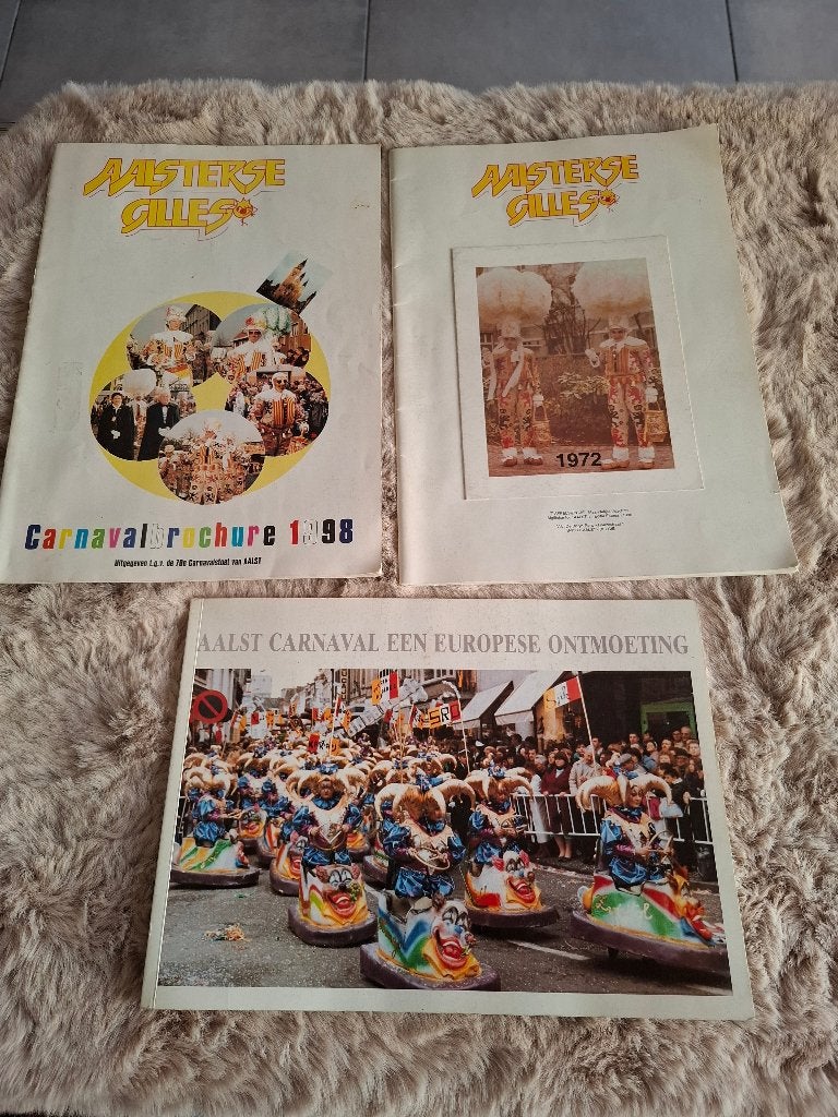 Lot van 3 historische carnavals boeken  aalst, Collections, Enlèvement ou Envoi