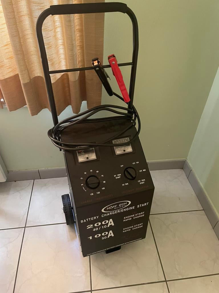 HOFF ECH Acculader/Startbooster 200A Jumpstarter als nieuw, Ophalen, Zo goed als nieuw
