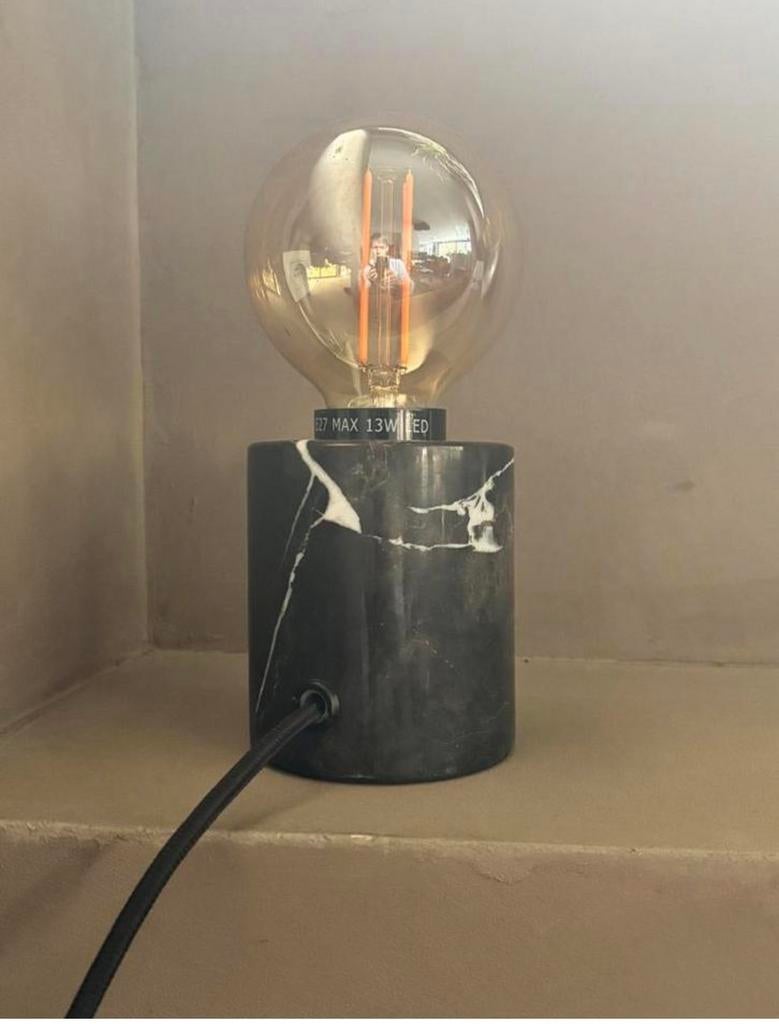 Zwarte tafellamp marmer, Huis en Inrichting, Lampen | Tafellampen, Ophalen, Zo goed als nieuw