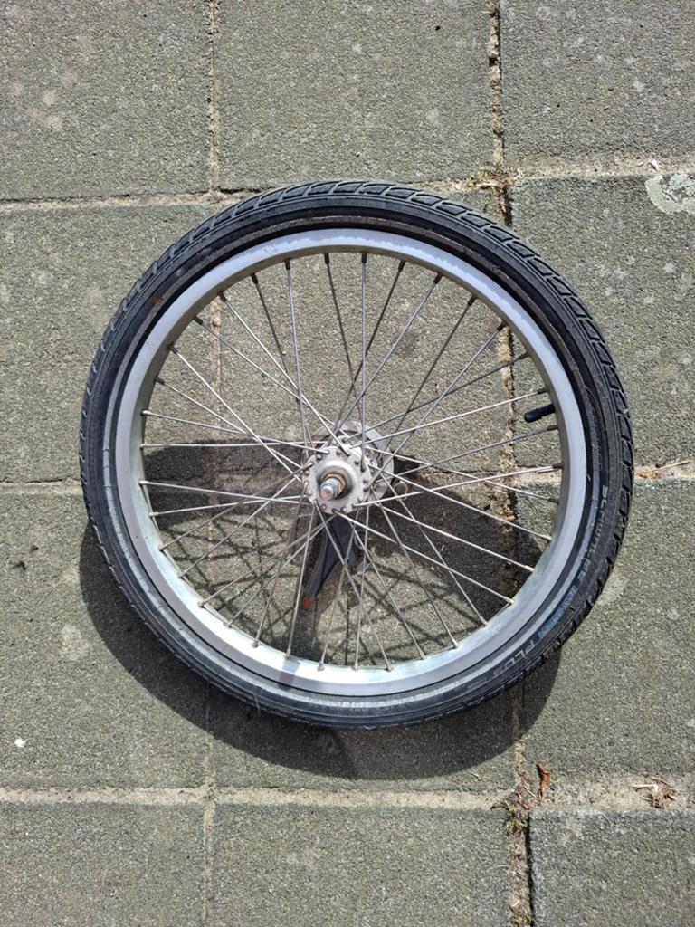 Voorwiel bakfiets 20 inch( origineel babboe city), Fietsen en Brommers, Ophalen, Bakfiets, Band